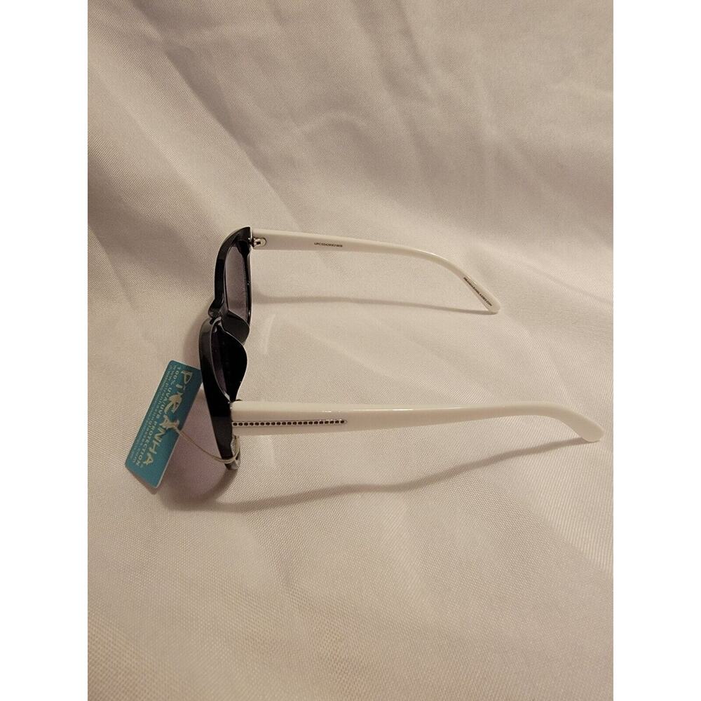 Piranha Lily Glossy Black Cat Eye Womens Sunglasses Black Frame White Arms 62180 - Picture 5 of 7
